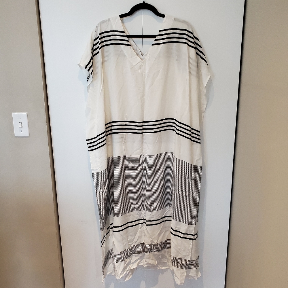 NWOT Moo Moo Cover up, Black and White Stripe